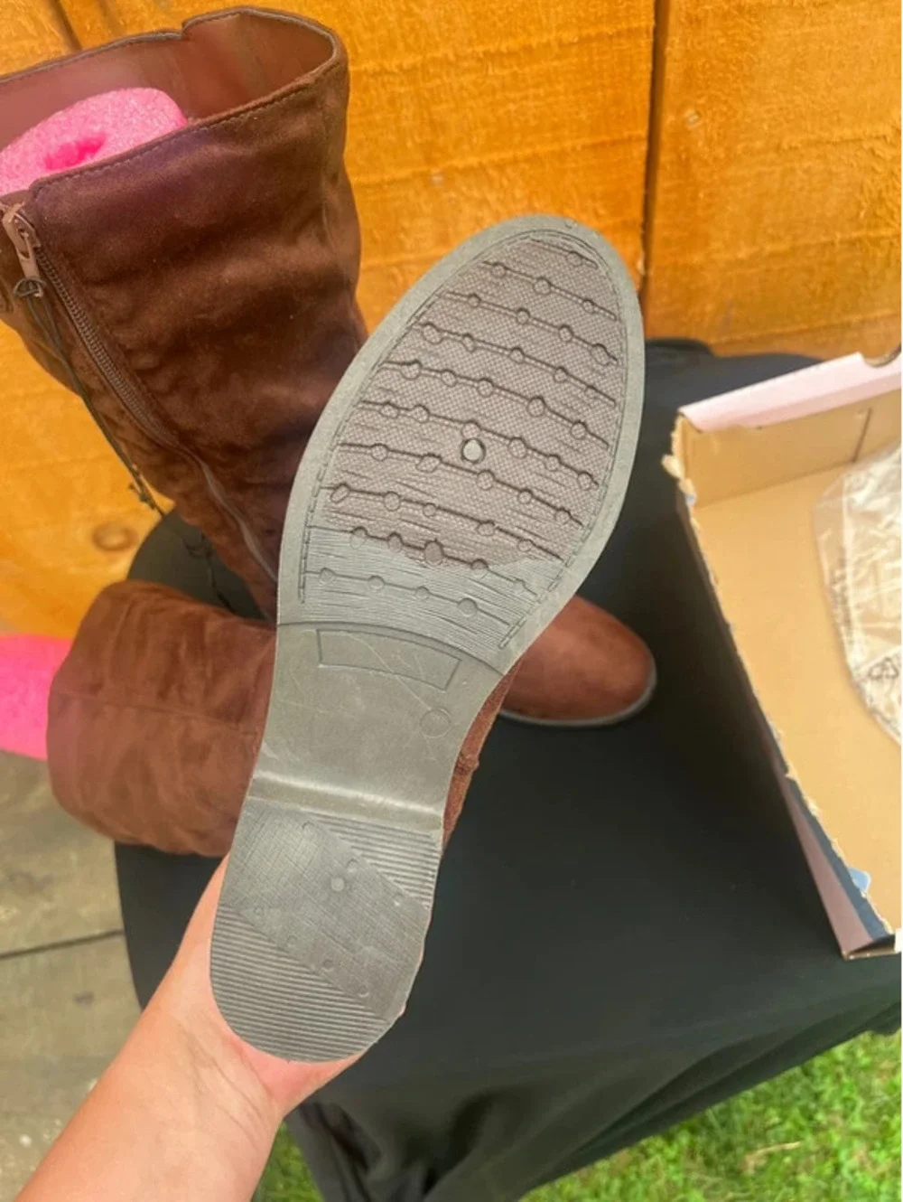 Pop chambers brown suede like boots